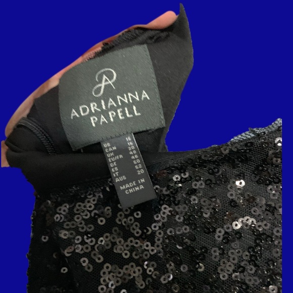 Adrianna Papell sequined black tunic blouse. NWT. Size 16. - Picture 3 of 4